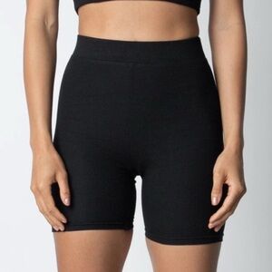 Talentless Biker shorts size small